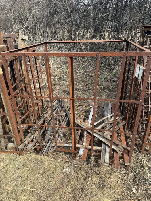 Gruba stal kosze kątowniki