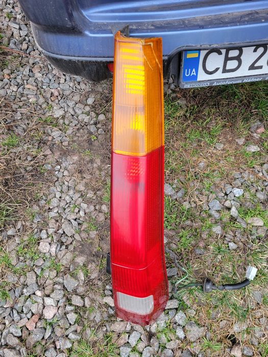 Задній правий ліхтар дорест  Honda CR-V 2002-2006 дефект