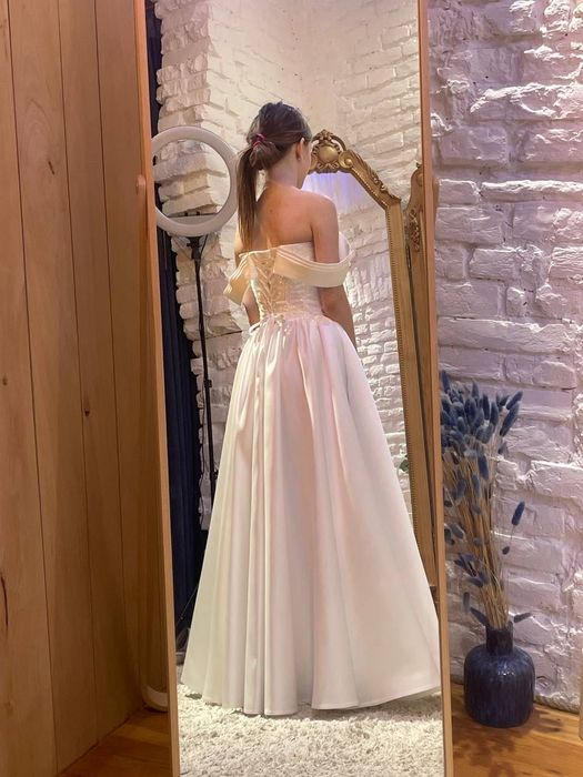 Сукня , платя. випускна -весільна