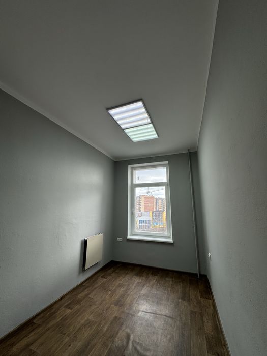 Оренда Приміщення 11 м.кв. Центр міста.