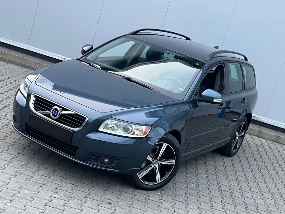 Volvo V50