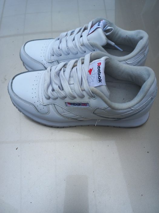 Кроссовки   Reebok  38 Размер  !