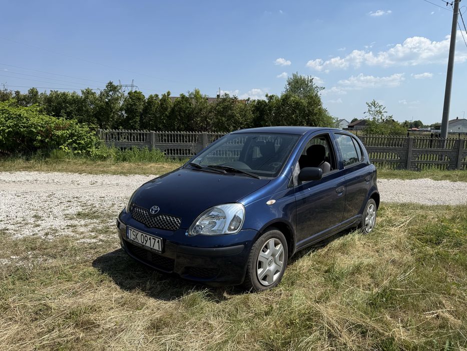 Toyota Yaris 2004 Rok 1.4 Diesel 75 Koni Wspomaganie Kierownicy Airbagi Spalanie 4 On/100 Km Zamiana