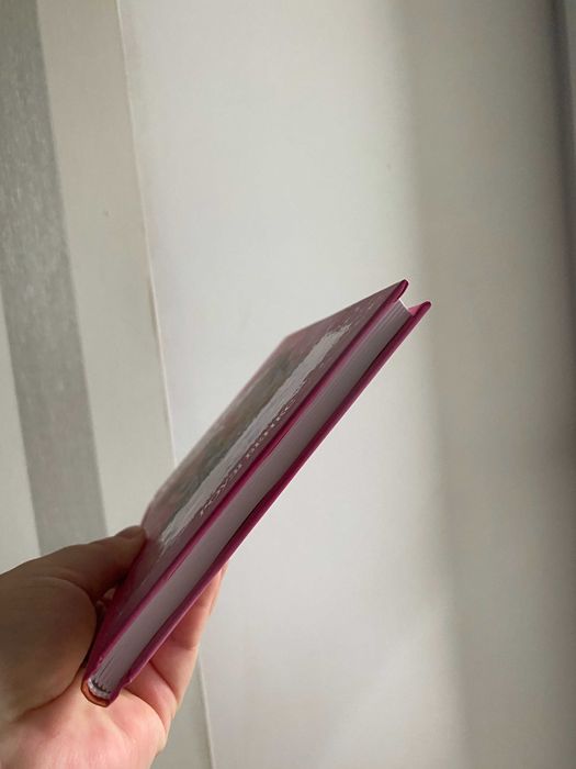 Книга Таємне Королівство, пригоди, Роузі Бенкс