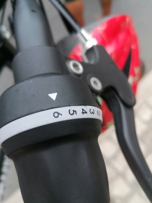 Bicicleta B-twin, 6 velocidades, roda 29