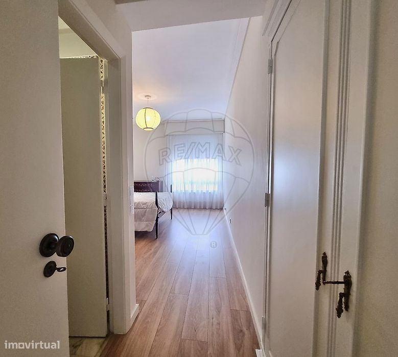 Apartamento T4 para arrendamento