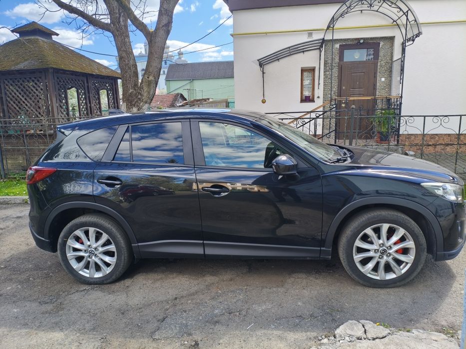 Автомобіль Мазда CX 5