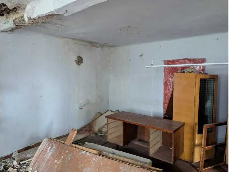 ПРОДАЖ - нежитлової будівлі, площею 110,3 кв.м. с. Великі Кринки