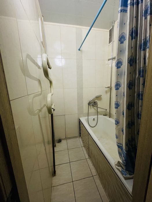 Продам 3 к .квартиру пр Миру  Театральна