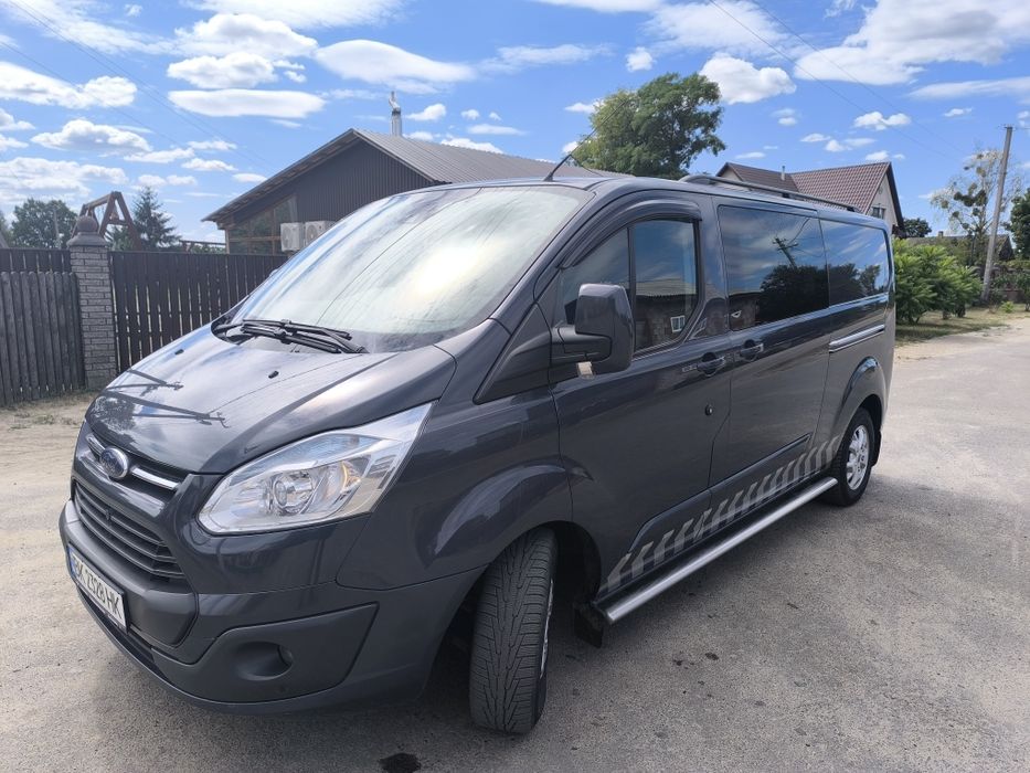 Авто продаж Форд  Кустом