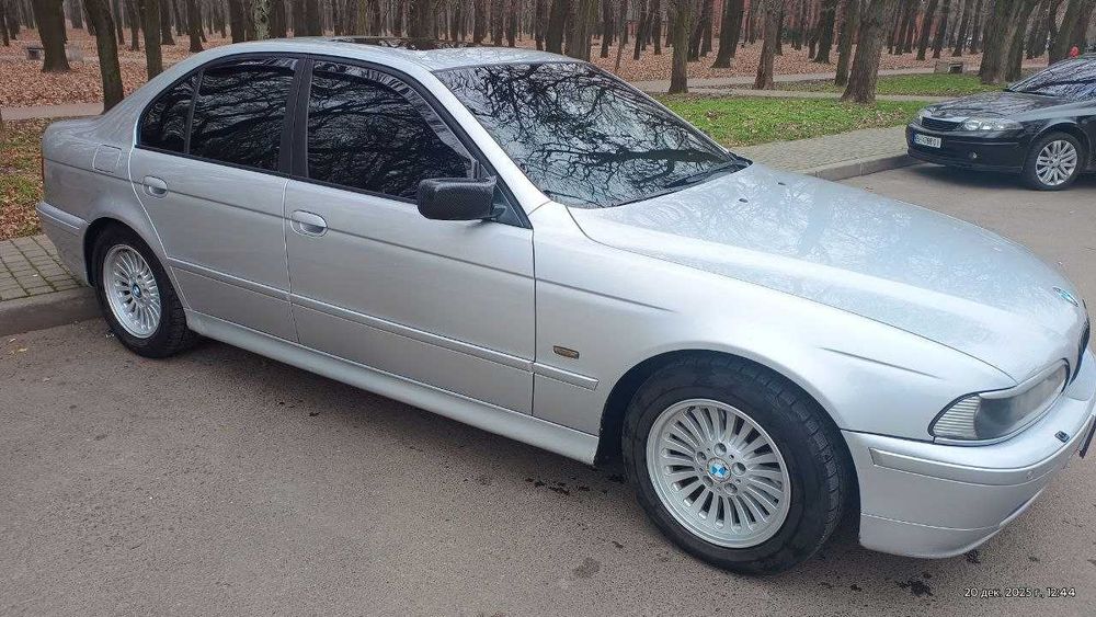 Продам BMW E39 2002