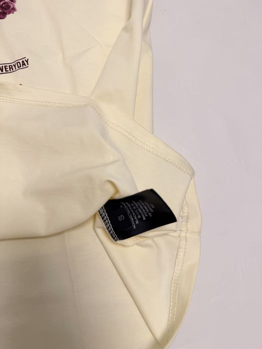 Футболка   Vetements fck very much