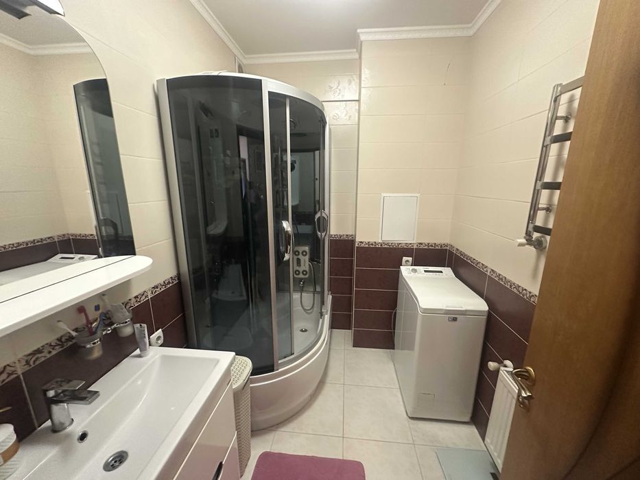 2х кім.квар. Вернісаж. Євроремонт.4 й поверх. АГВ .Держпрограми!!!