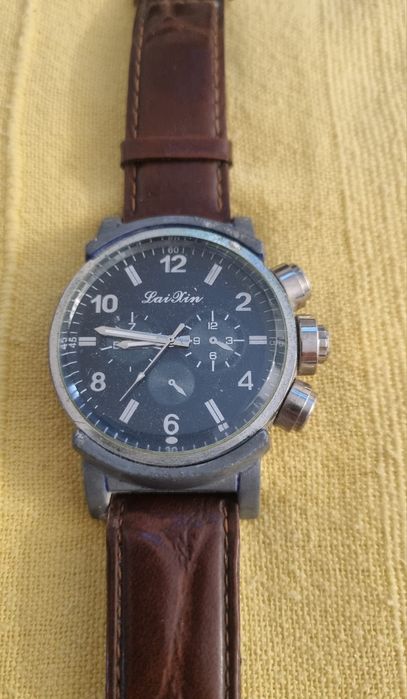 Relógio Lai Nim  para peças