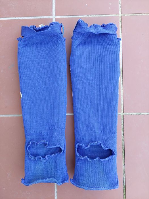 Proteções de perna Kickboxing LEONE