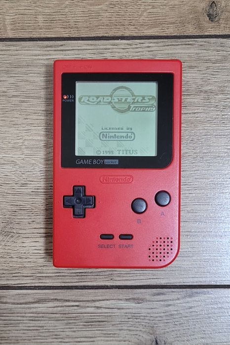 Game Boy Pocket Czerwony