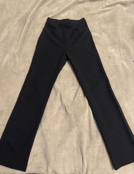 Штани zara  рівні , широкі xs теплі