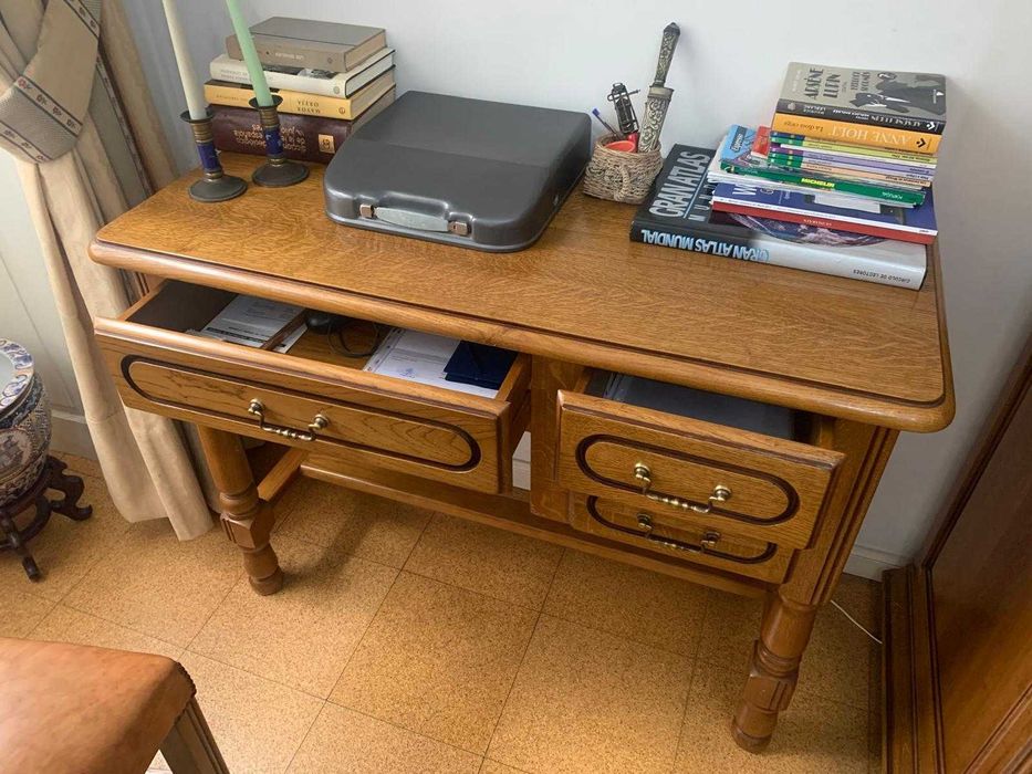 Secretária vintage + cadeira