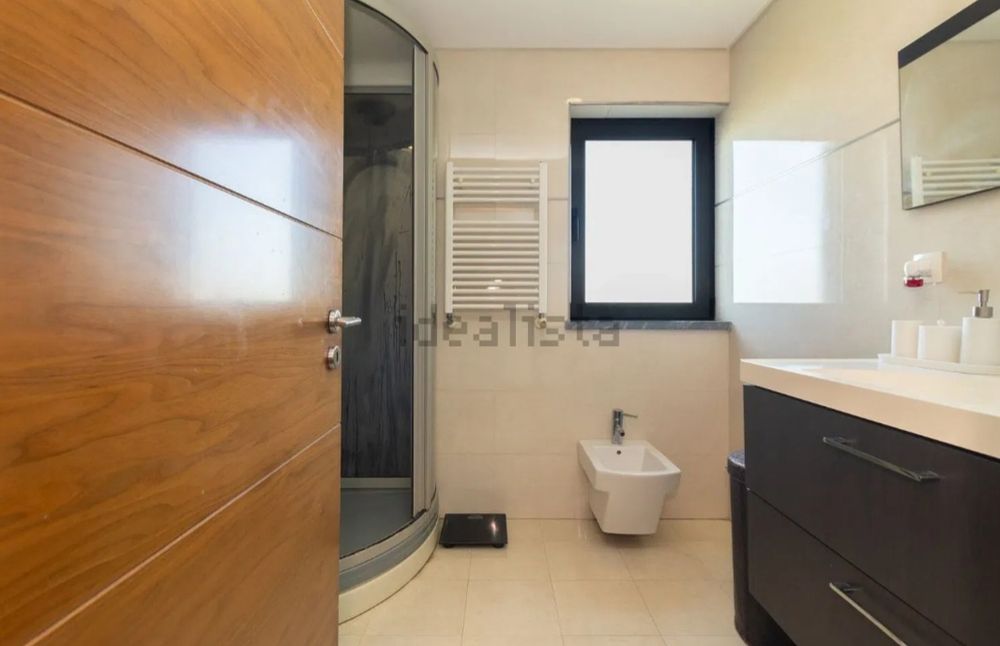 Moradia T4 piscina churrasqueira lote 741 m2