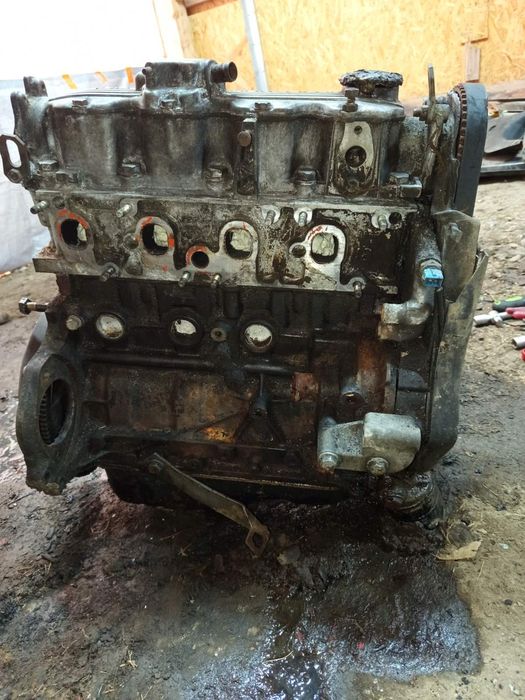 Двигун і коробка Opel Vectra A