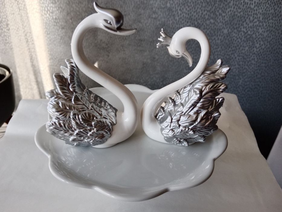 Topper tort weselny łabędzie