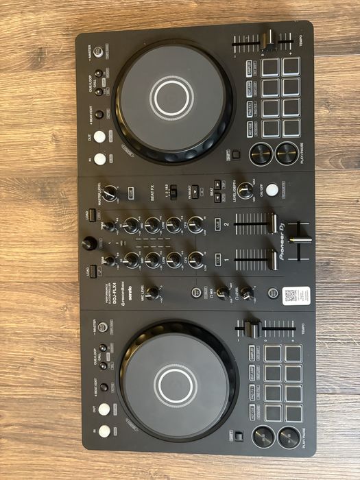 Konsola DDJ FLX4