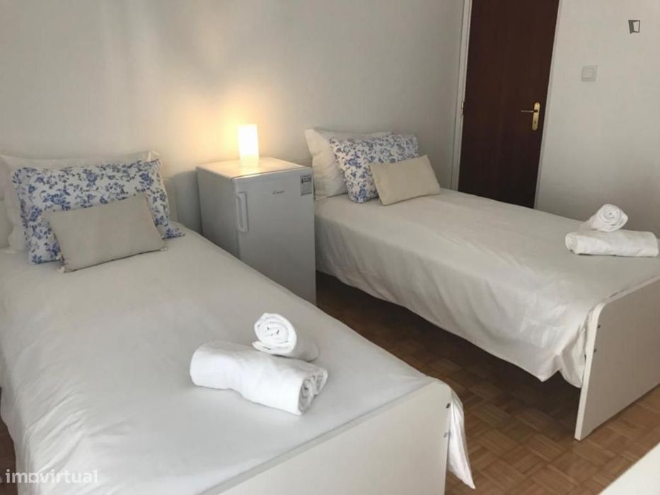 Quarto - localizado em Bela Vista Lisbon