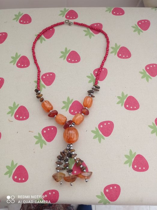 Colar coral e pedras preciosas | Novo