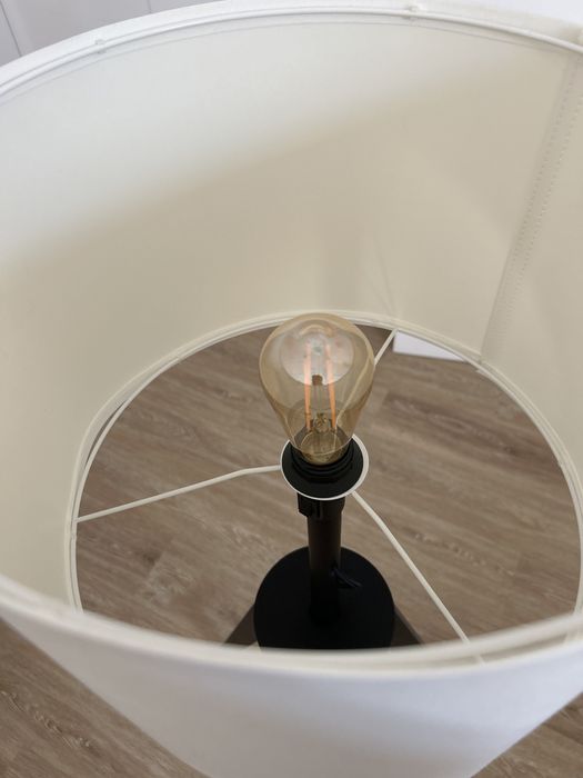 Candeeiro de Pé (IKEA)