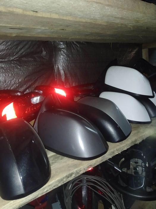 jeep Cherokee kl usa 14по17г зеркало заднього вида бокове