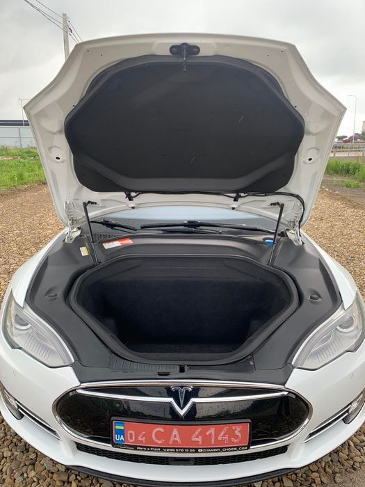 Продам Tesla model S