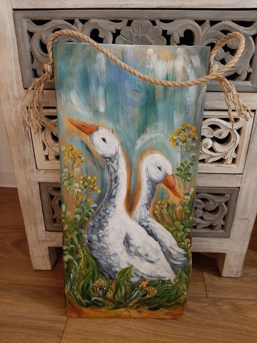 Gęsi ręcznie malowane na starej desce