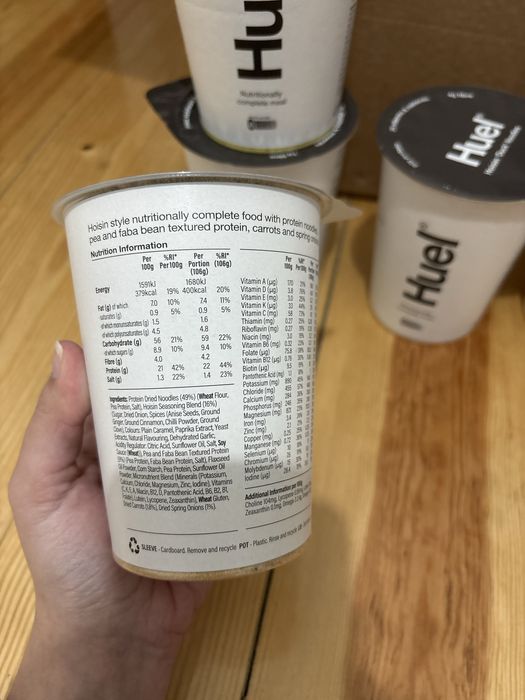 Macarrão instantâneo da HUEL - 400kcal por refeição