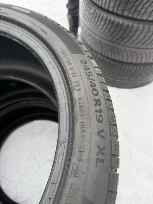 275/35/19 245/40/19 Continental Winter Contact TS860S SSR