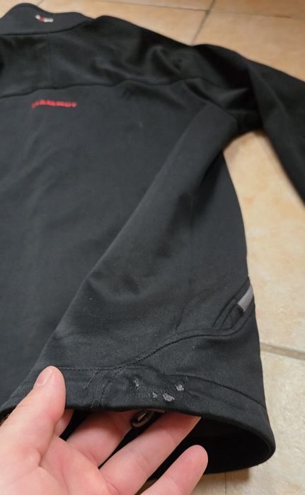Куртка софтшелл (softshell) моделі Jack Wolfskin Whirlwind Men та Mammut  SOFtech