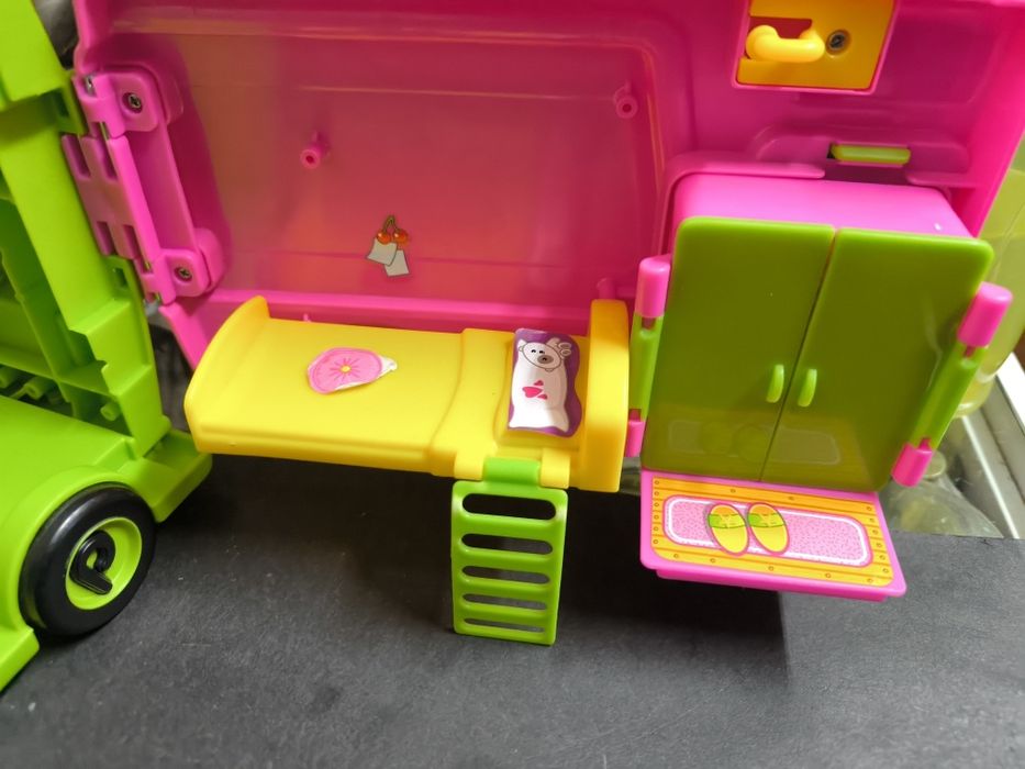 Pinypon Caravana de Festas
Descrição:
​Funcionalidade: Caravana totalm