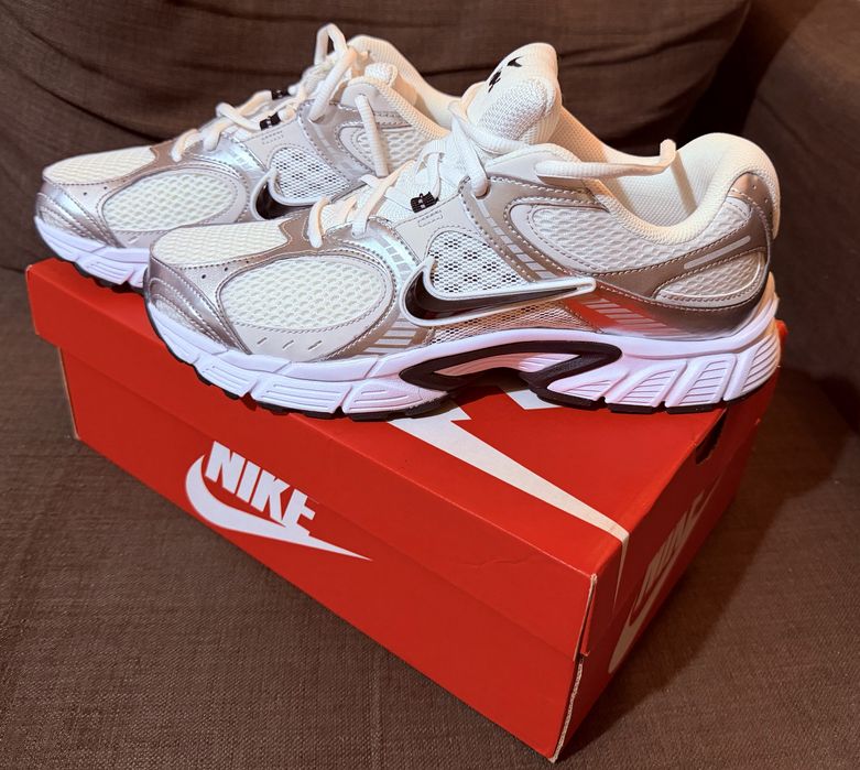 Ténis  nike modelo v5 rnr originais novos na caixa numero 44