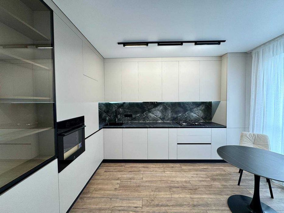 1 кімнатна квартира на Щасливому з ремонтом !