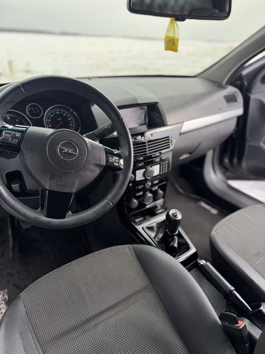 Opel astra h 2009