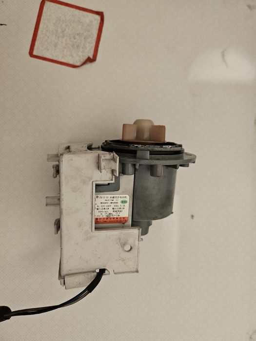 Silnik pompy wody pralki samsung  WF60F4EFW2W