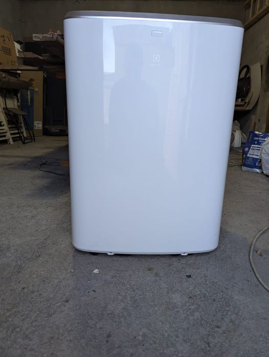 Кондиціонер мобільний Electrolux EXP34U339HW