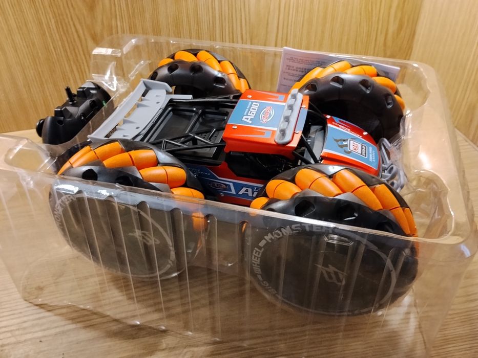 Вездеход twist аккумул. на пульте (2 пульта) радиоупр металл свет звук