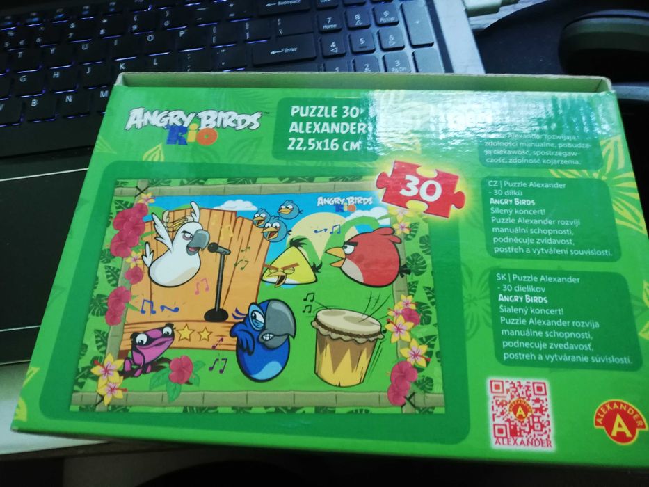 Angry Birds Puzzle 30 części. powyżej 3 lat używane.
