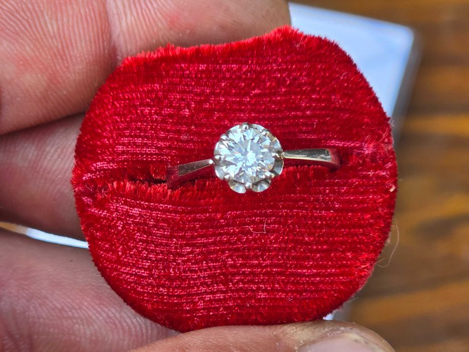 Stary złoty pierścionek diament brylant 1,01 ct