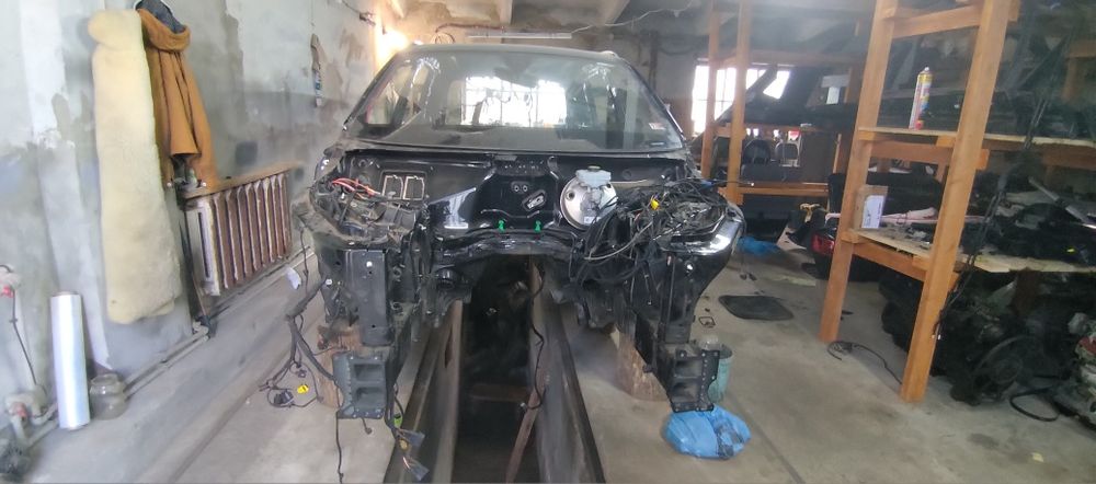 Четверть кузов поріг ланжерон пятка ауді ку7 кю7 4м Audi q7 4m