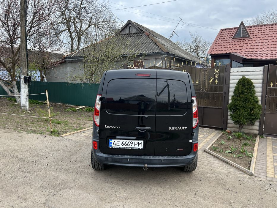 Renault.    kangoo