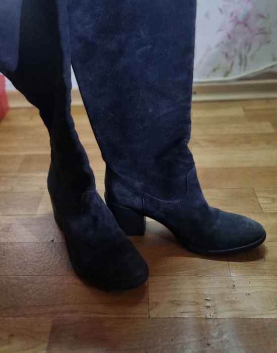 Італійські жіночі чоботи Vero Cuoio з натуральної замші