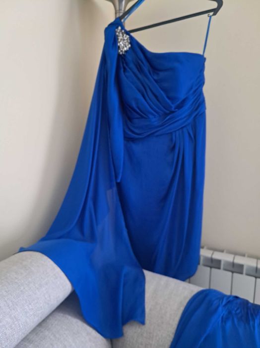 Vestido de cerimónia azulão, super elegante, como novo.