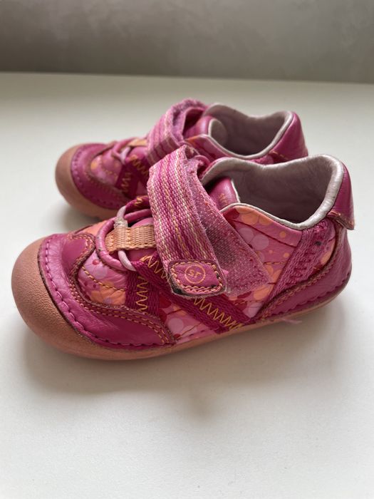 Кожаные кроссовки