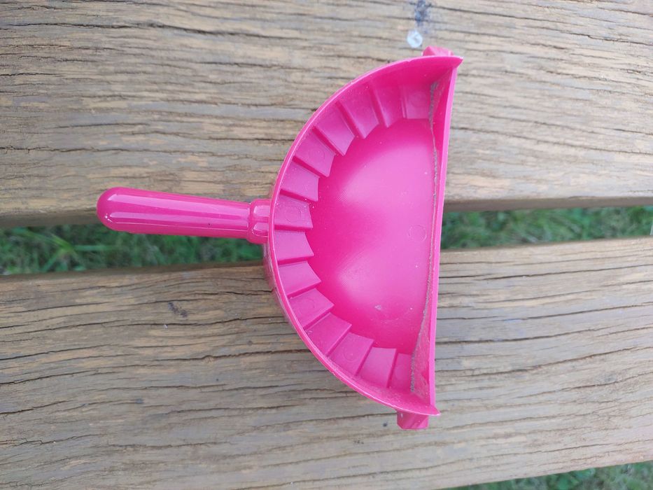 Urządzenie, foremka do pierogów